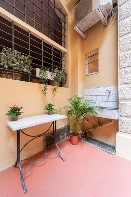Central And Cozy Loft With Courtyard Bologna Exterior photo